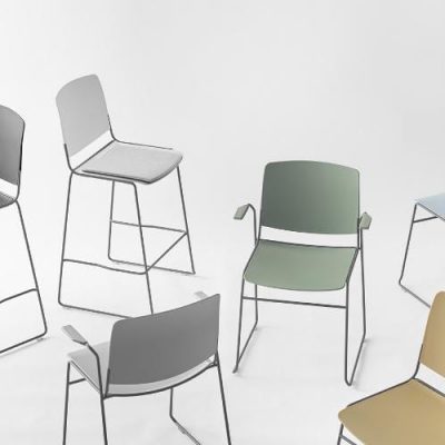 mass-stacking-chair-09